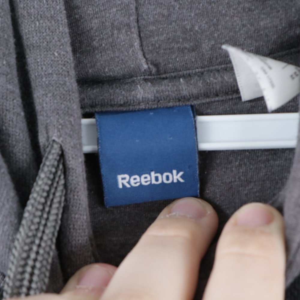 Vintage Reebok Classic Logo Boxy Hoodie Sweatshirt - Picture 4 of 7